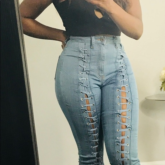 High waisted front lace jeans 🖤 - Picture 4 of 4